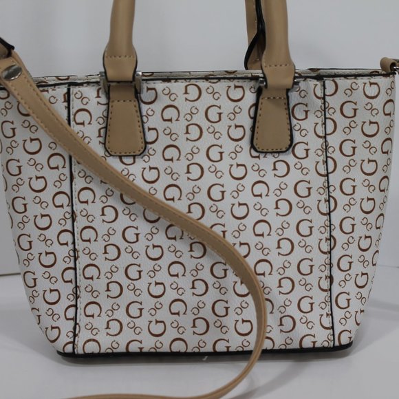 Guess Signature Small Purse - Picture 5 of 11